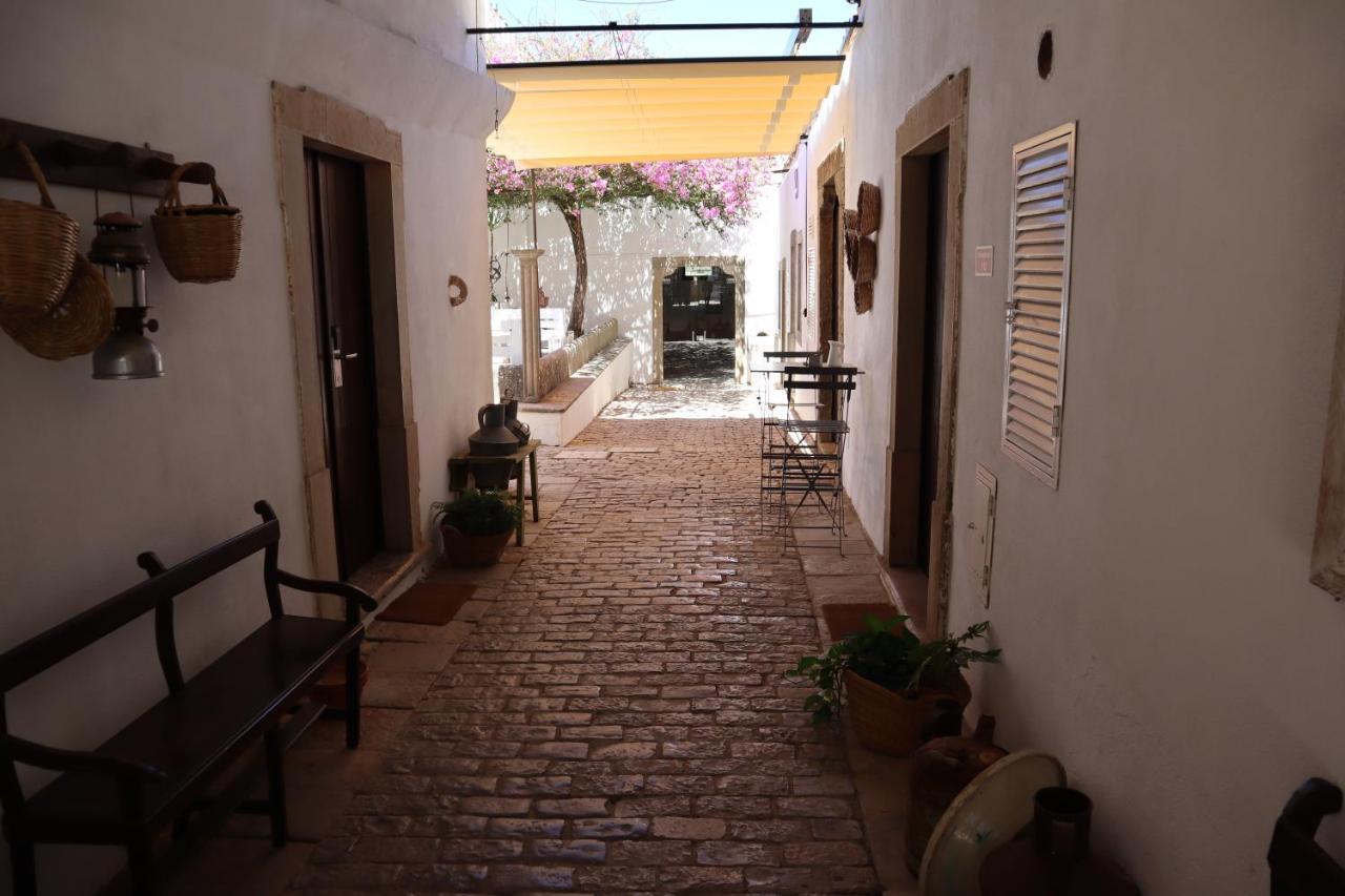 Os Agostos Bed and Breakfast Exteriör bild