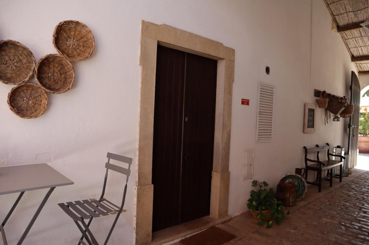 Os Agostos Bed and Breakfast Exteriör bild